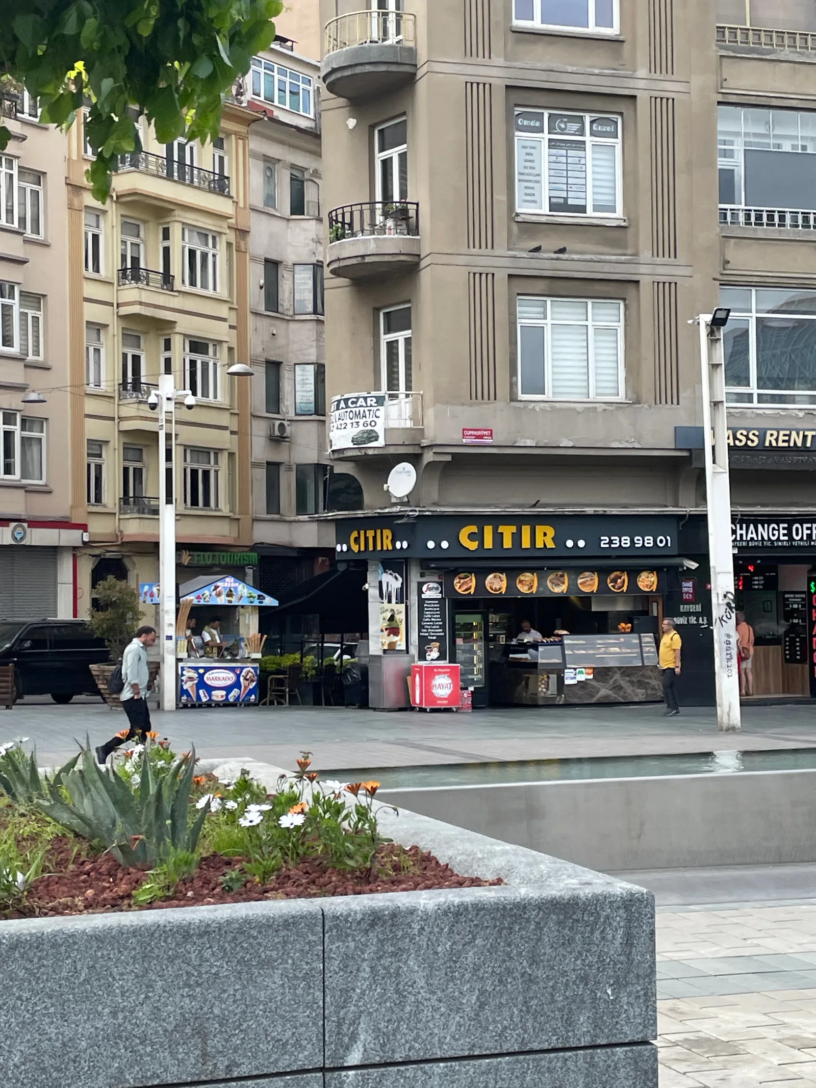 Çıtır Börek, Beyoğlu, İstanbul — Kafe ve Pastane
