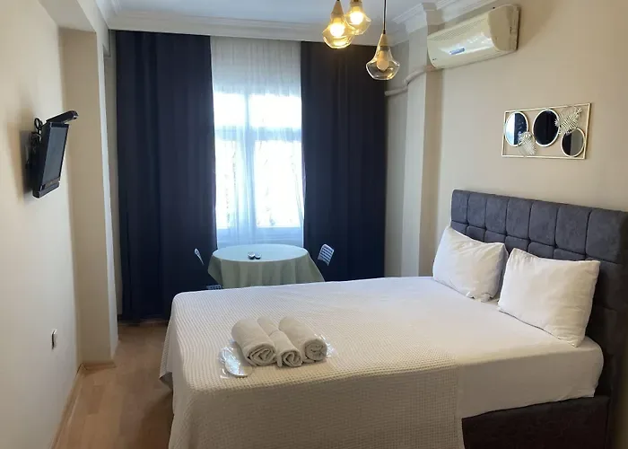 Prenset Pansiyon, Adalar
