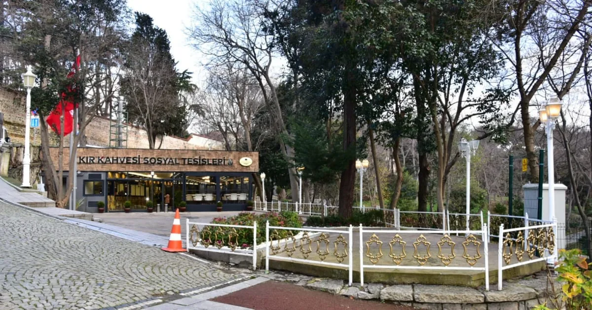 Kır Kahvesi, Beşiktaş, İstanbul — Kafe ve Pastane