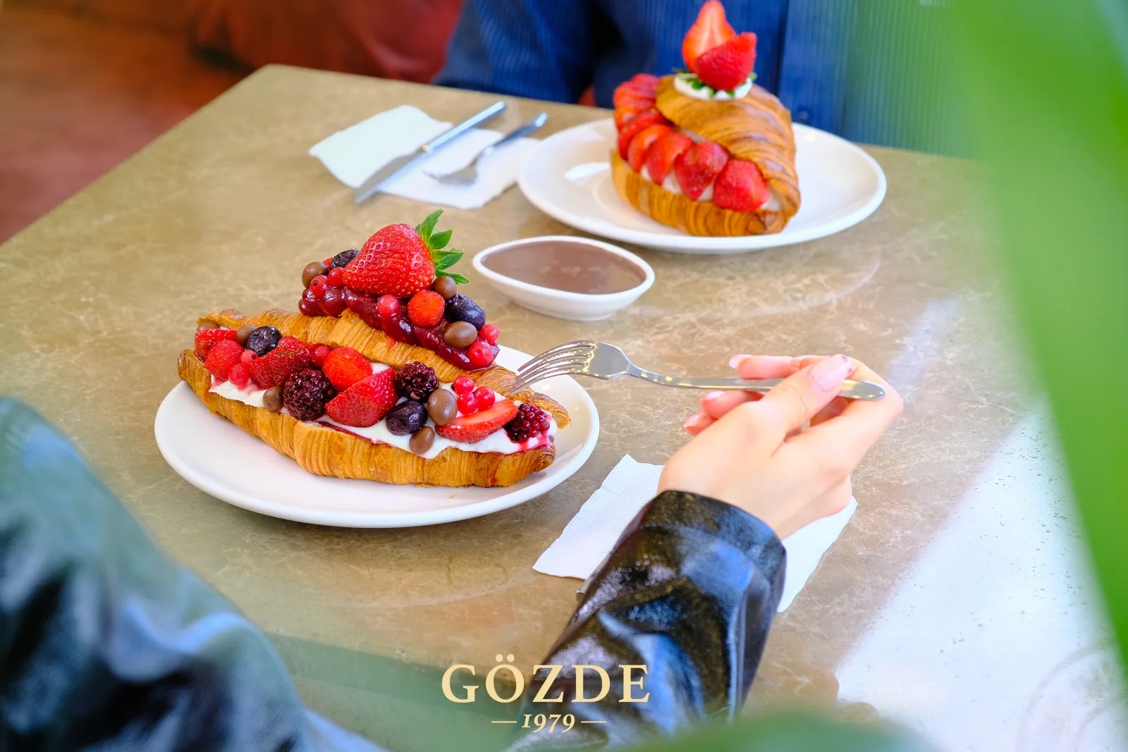 Yeni Gözde Pastanesi, Bağcılar, İstanbul — Kafe ve Pastane