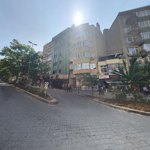 AYI, Kadıköy