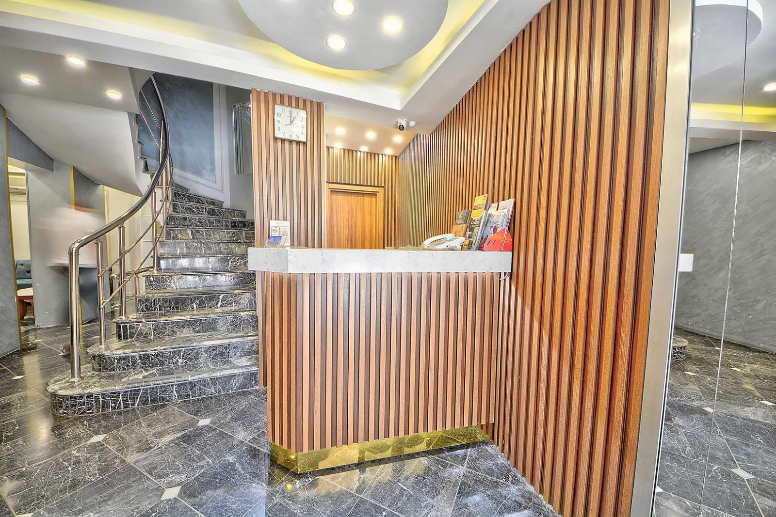 Hotel Kalkan, Fatih
