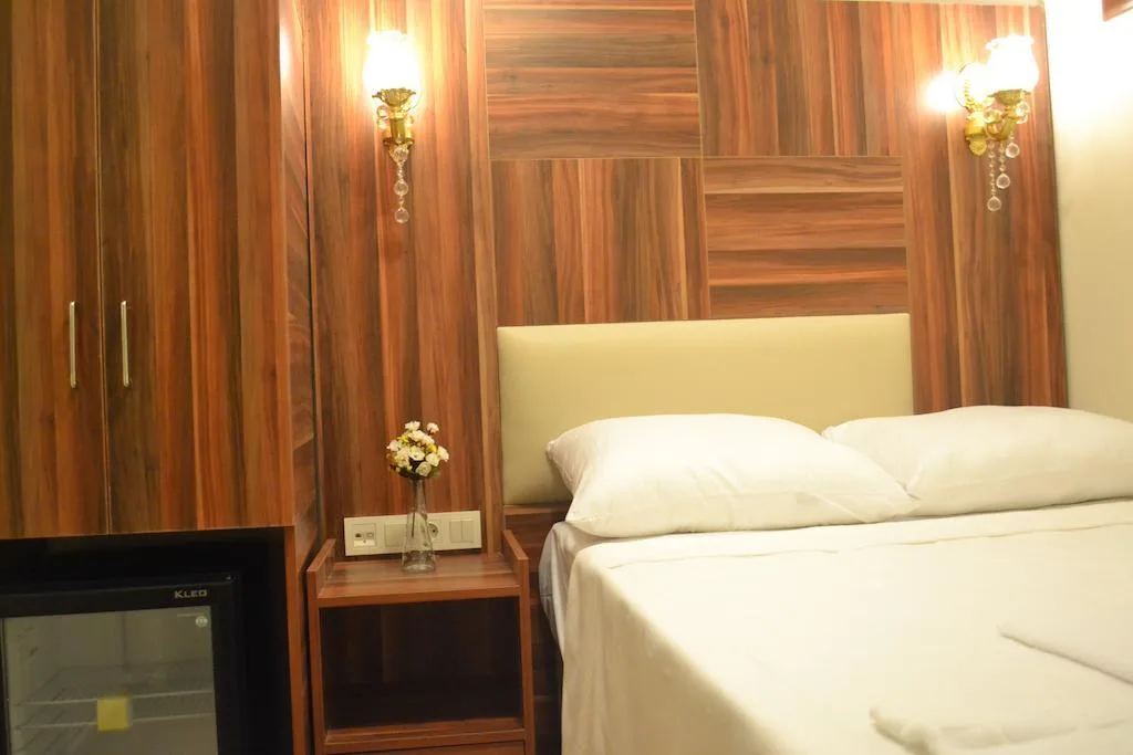 Hotel tokyo, Fatih