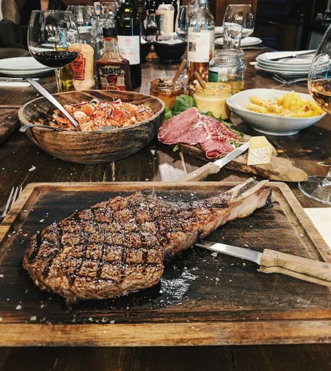 Bysteak, Sarıyer