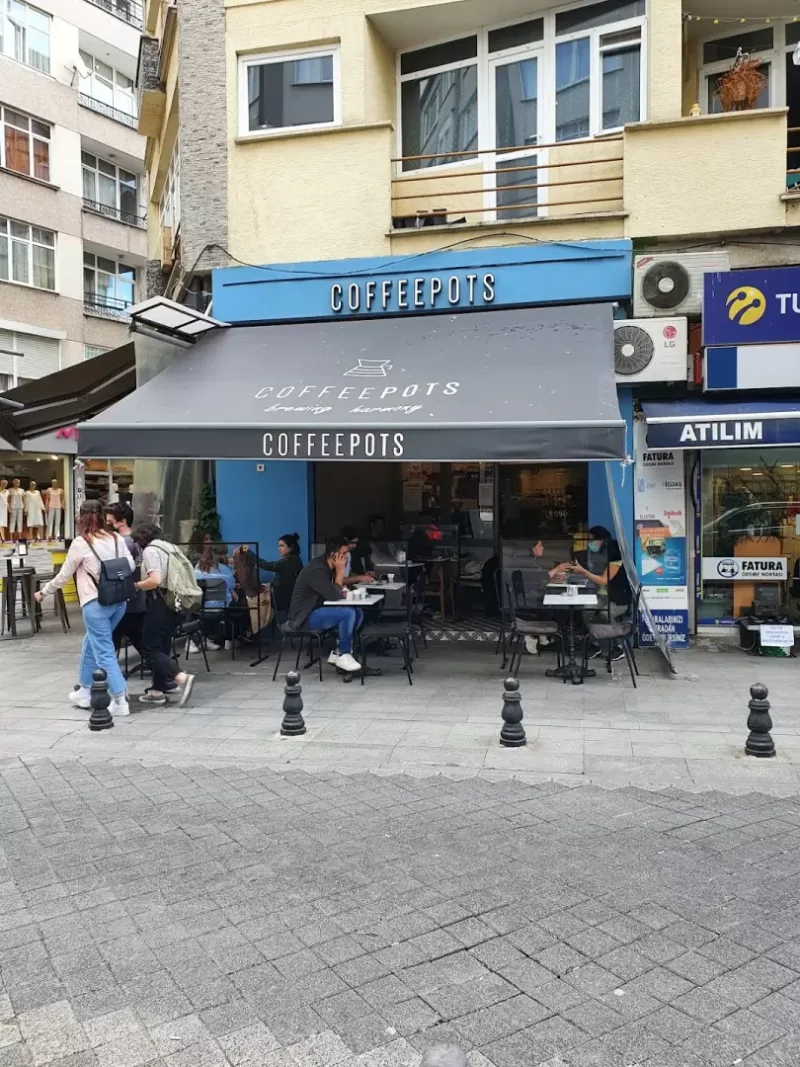 Coffee Pots, Kadıköy, İstanbul — Kafe ve Pastane