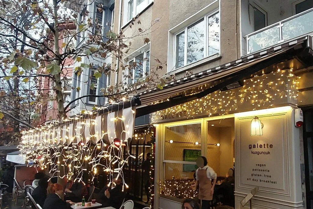 Galette Kuzguncuk, Üsküdar