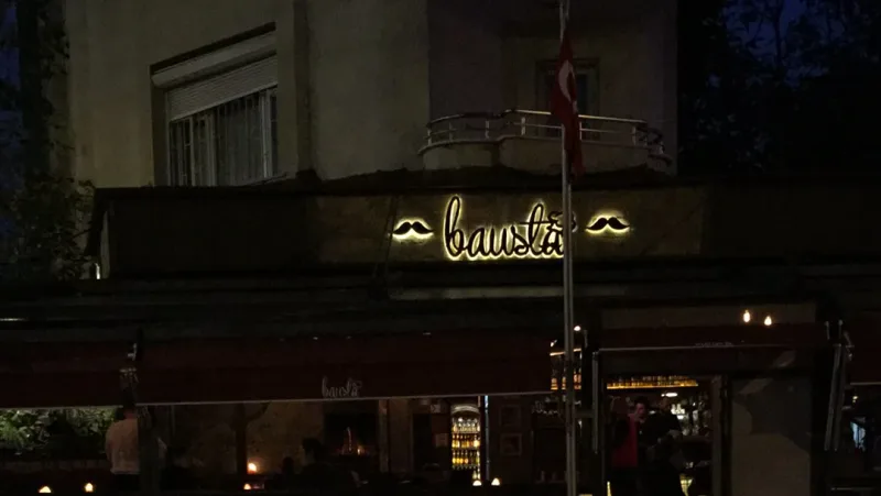 Bausta, Kadıköy