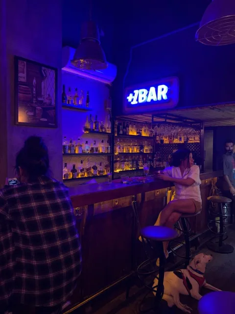 Çivi, Kadıköy