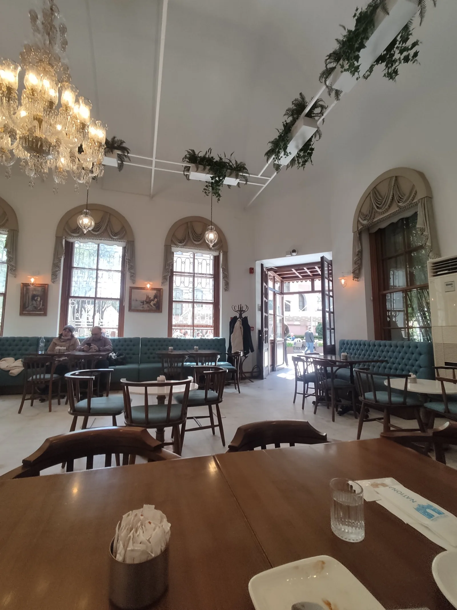 Harem Cafe, Beşiktaş, İstanbul — Kafe ve Pastane