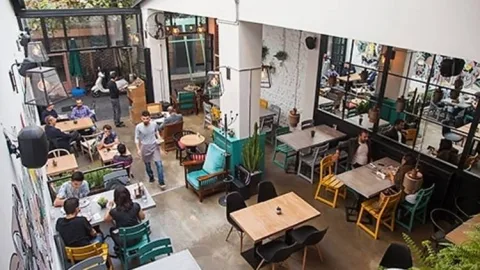 Pim Kitchen & Patisserie, Beyoğlu, İstanbul — Kafe ve Pastane