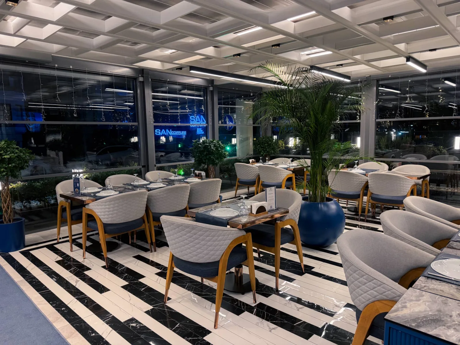 Sultan Balık Florya - Alkolsüz Balık Restoranı, Bakırköy, İstanbul — Restoran