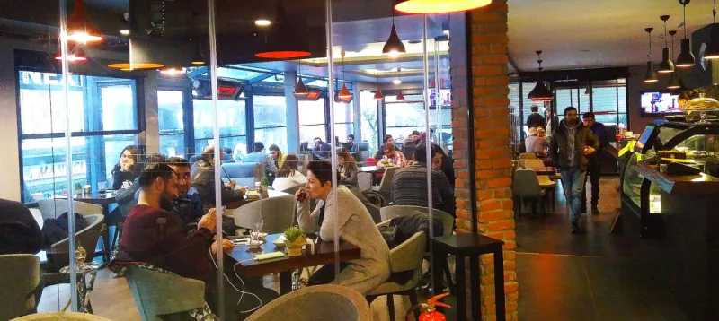 Süslü Cafe, Şişli, İstanbul — Kafe ve Pastane