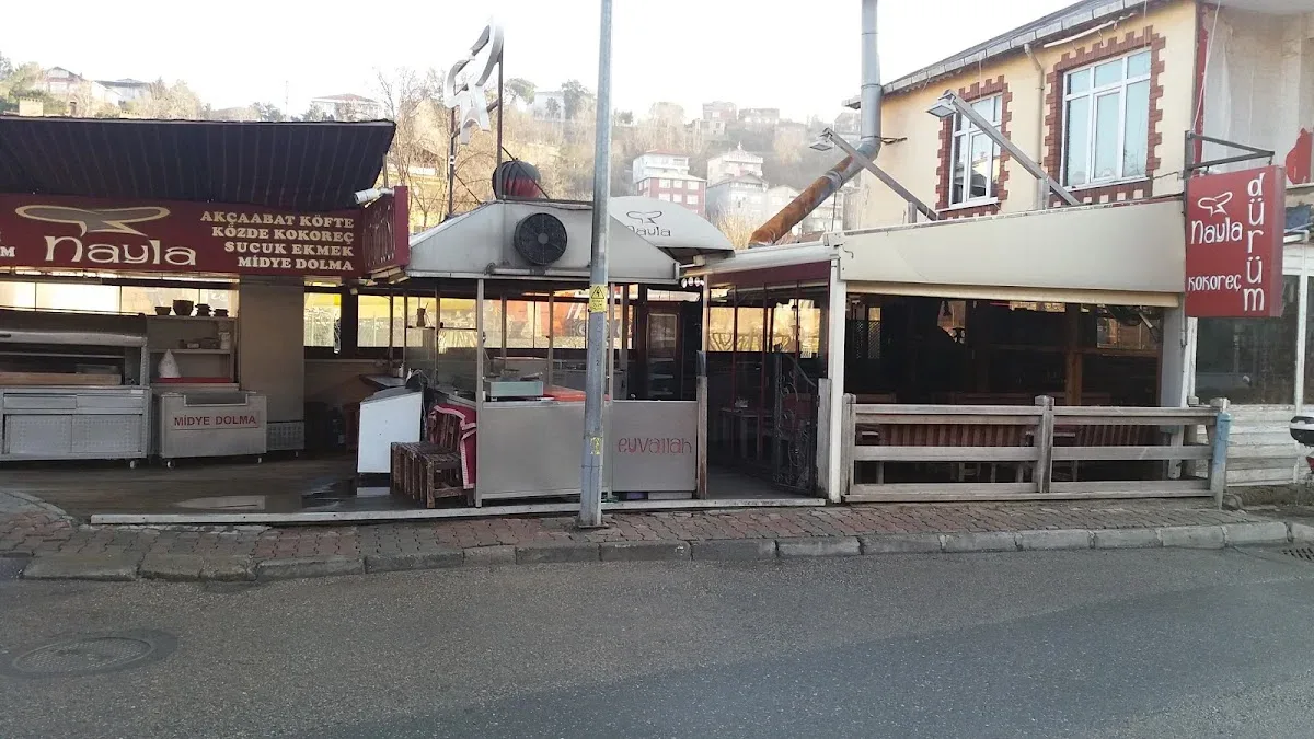 Nayla Tantuni, Üsküdar