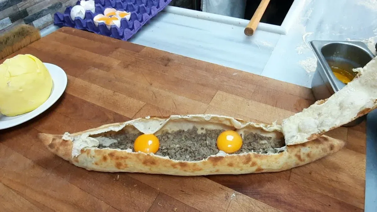 Karadeniz Pide Lahmacun, Başakşehir, İstanbul — Restoran