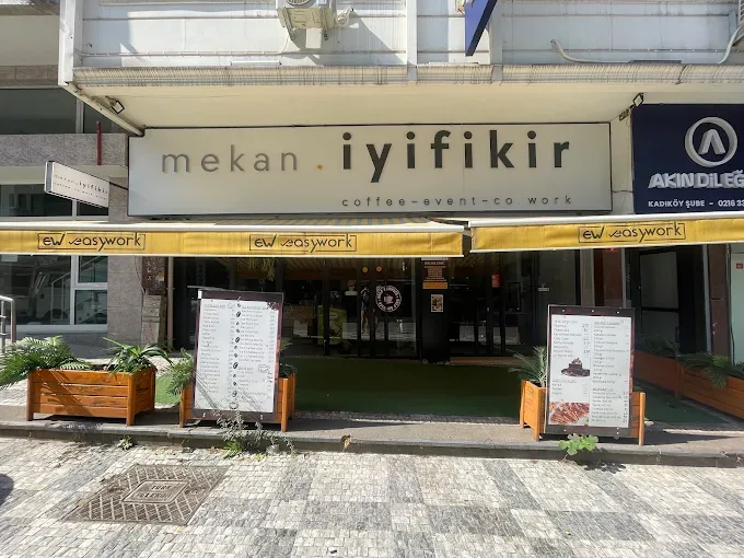 Mekan İyi Fikir, Kadıköy, İstanbul — Kafe ve Pastane