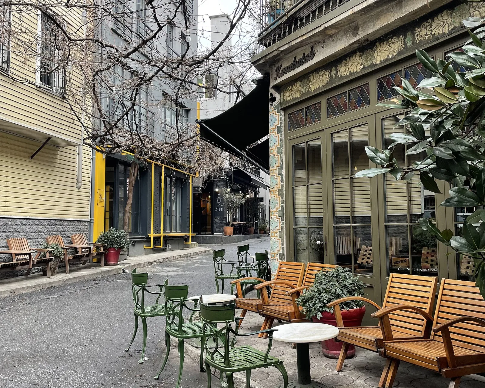 Karabatak, Beyoğlu, İstanbul
