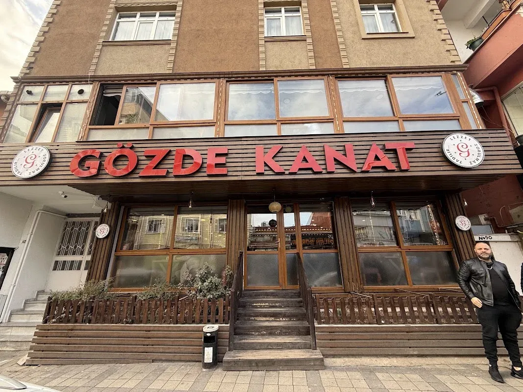 Gözde Kanat, Ataşehir, İstanbul — Restoran