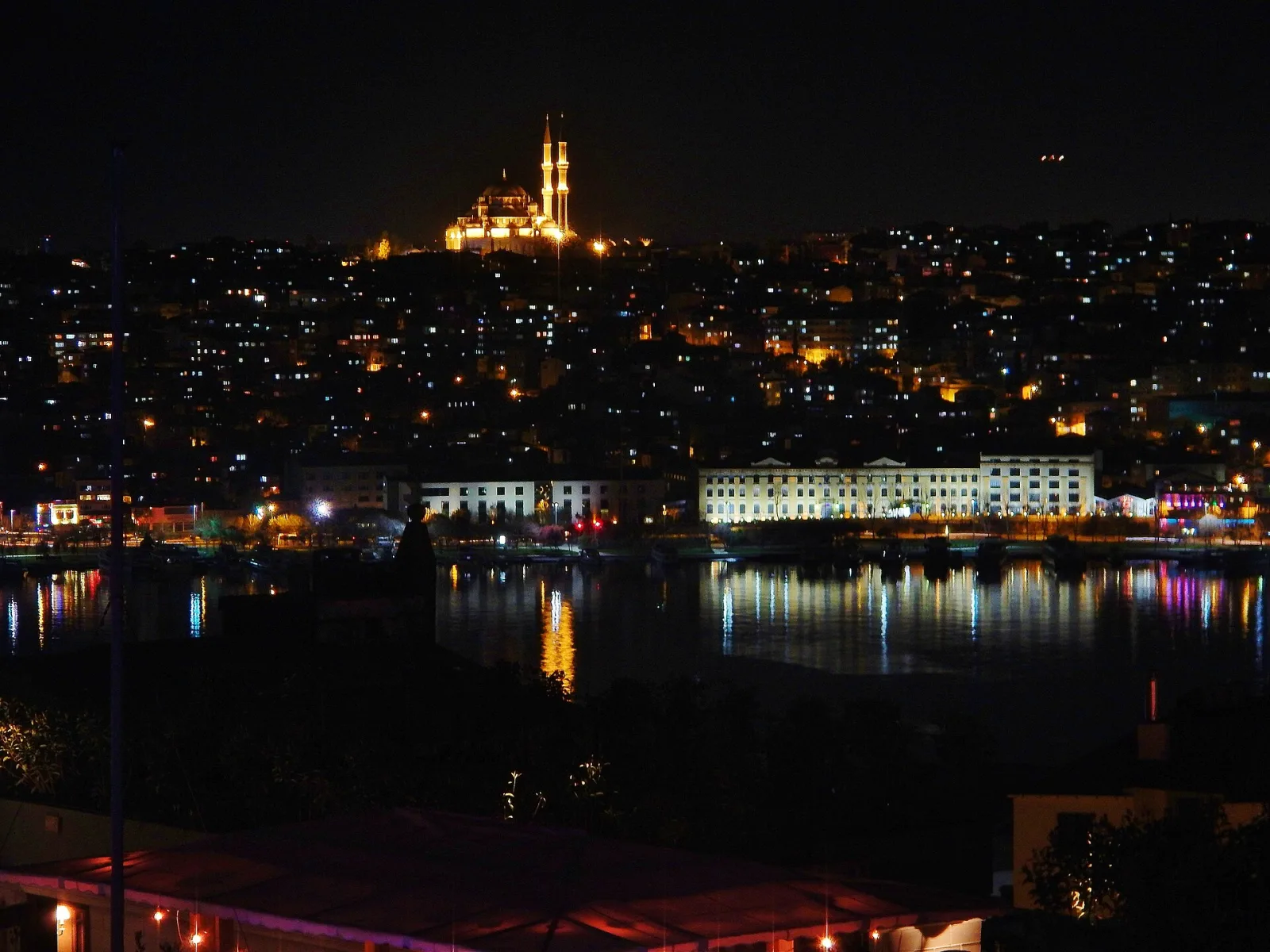 Konsolos, Beyoğlu, İstanbul