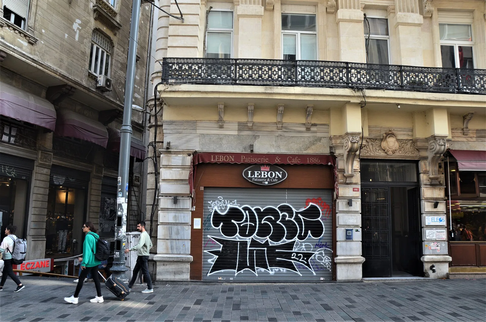 Lebon, Beyoğlu