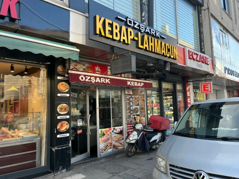 Öz Şark Kebap ve Pide, Sultanbeyli, İstanbul — Restoran