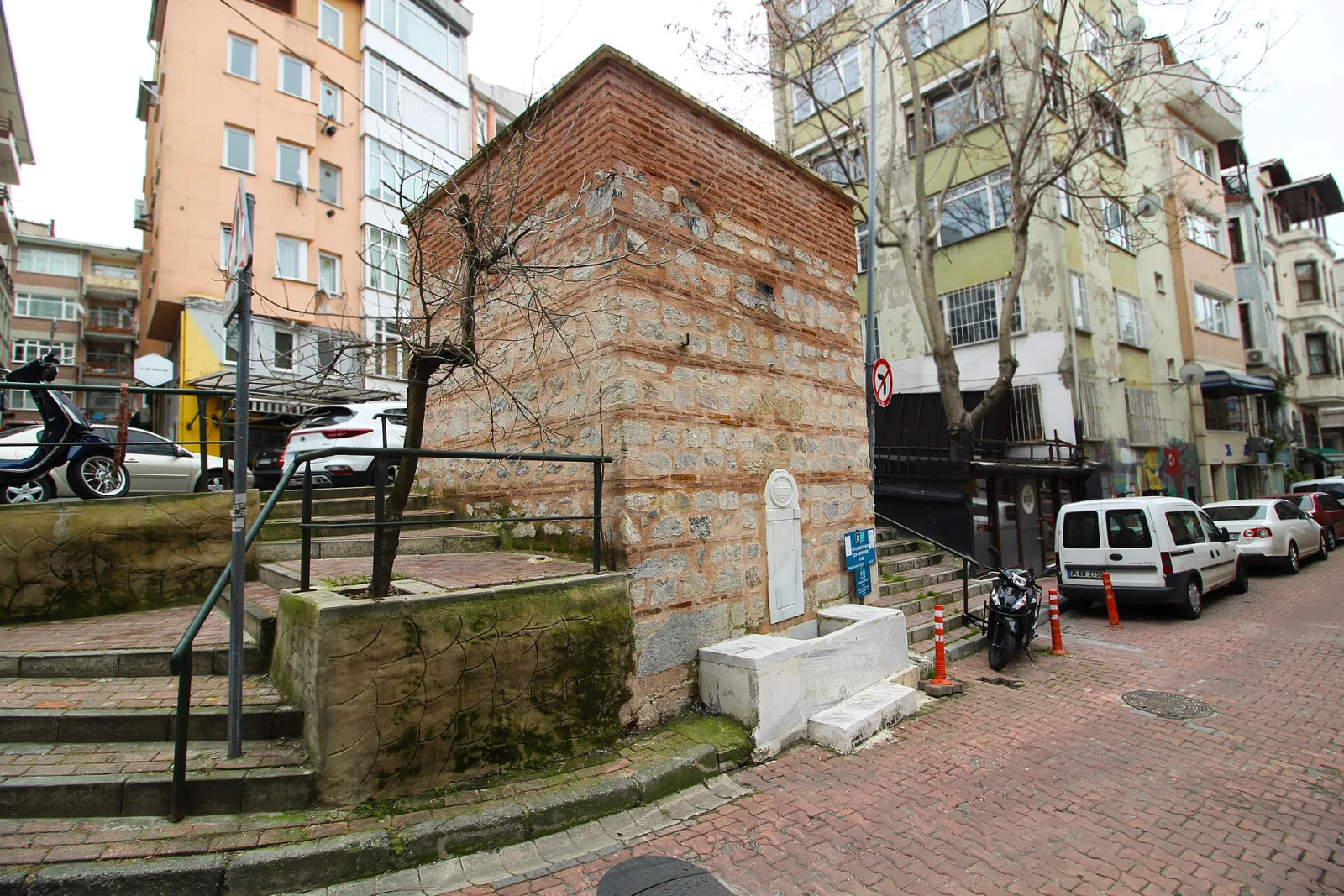 Hasan Rıza Paşa Çeşmesi (Caferağa), Kadıköy