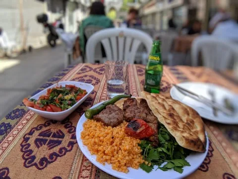 Seyhmuz Kebap, Fatih, İstanbul — Restoran