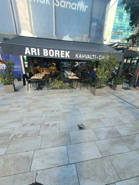 Arı Börek Kafe, Beşiktaş, İstanbul — Kafe ve Pastane