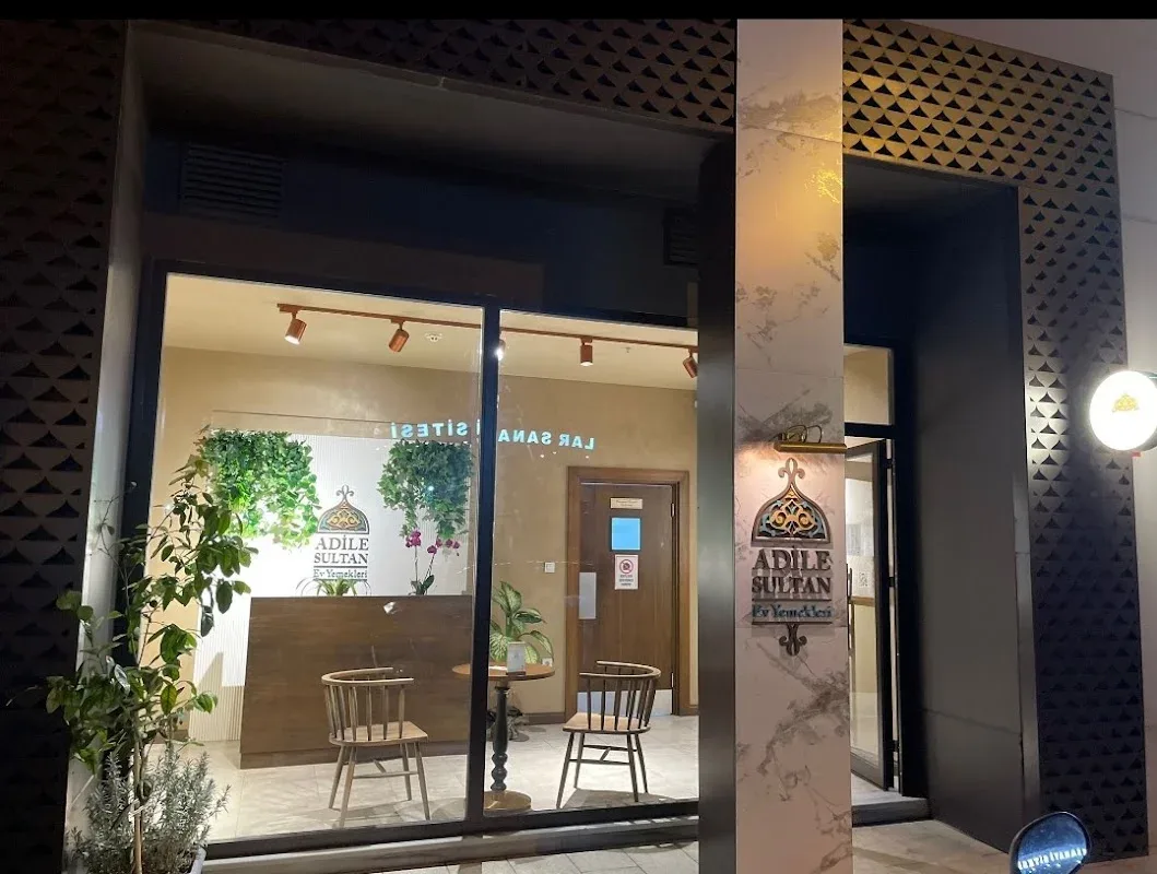 Öz Urfam Kebap Pide Lahmacun, Başakşehir, İstanbul — Restoran
