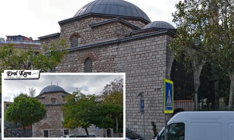 Üç Mihraplı Camii, Fatih