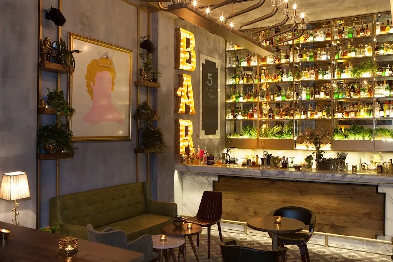 Moretenders’ Cocktail Crib & Sushi, Beyoğlu, İstanbul