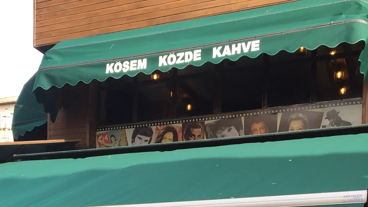 Köşem Közde Kahve, Kadıköy