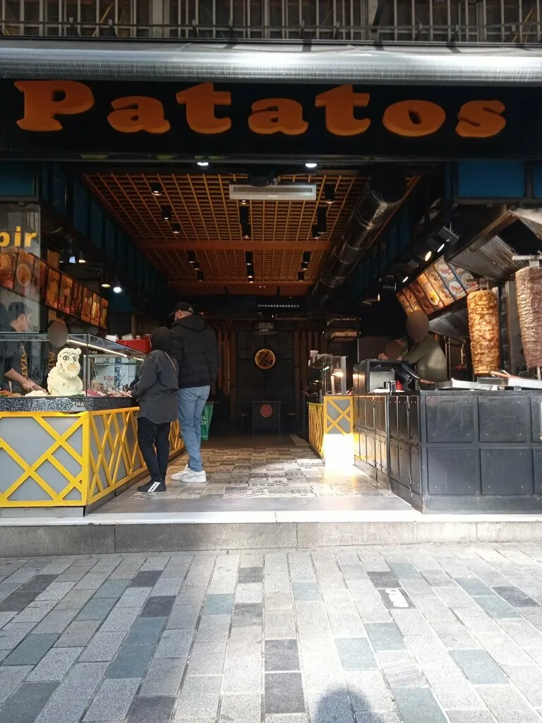 Patatos, Beyoğlu