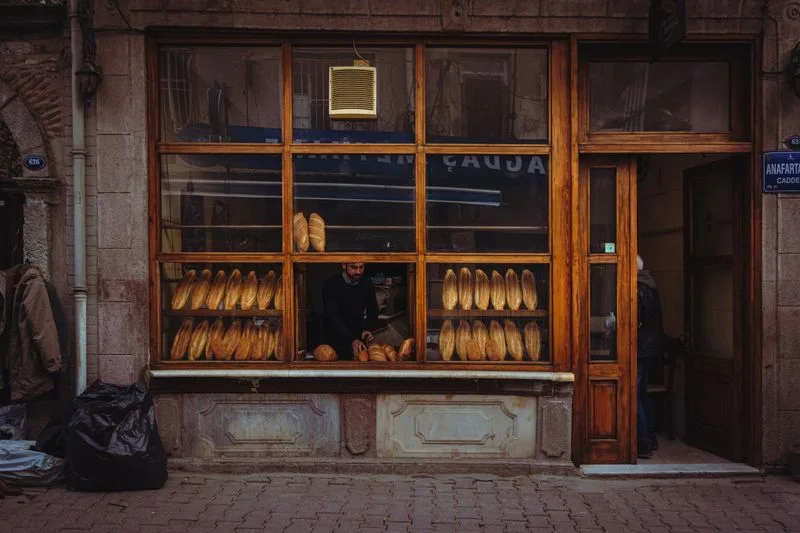 Tarihi Sarıyer Börekçisi, Sarıyer, İstanbul — Kafe ve Pastane