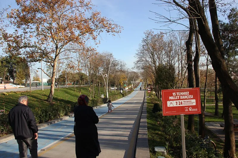 15 Temmuz Millet Bahçesi, Esenler, İstanbul — Park ve Doğa