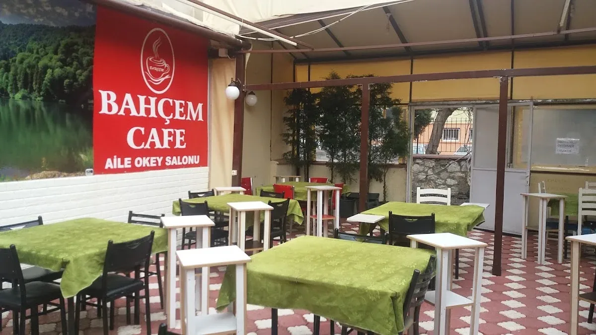 Cafe Bahçem, Tuzla