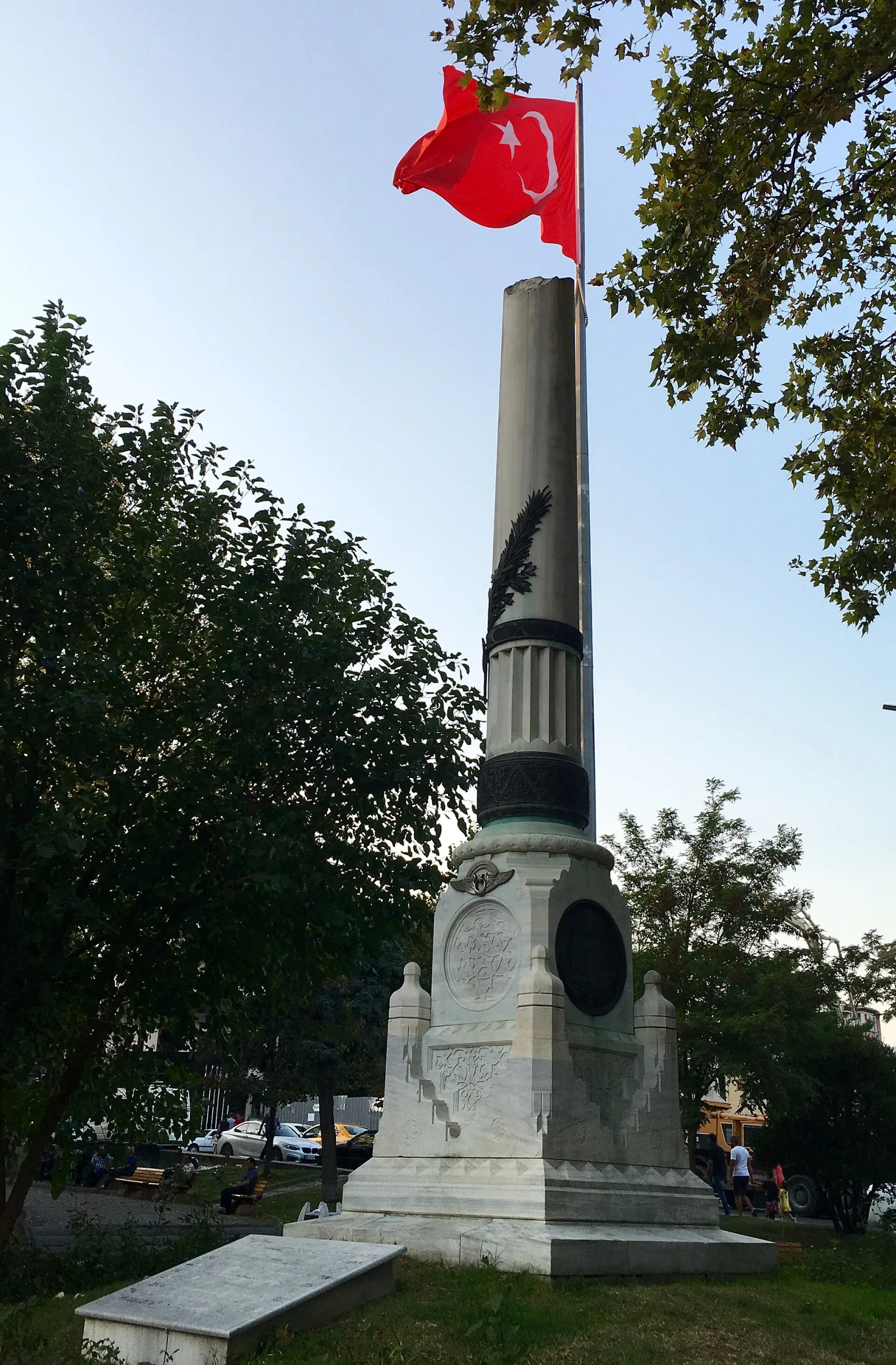Tayyare Şehitleri Anıtı, Fatih, İstanbul