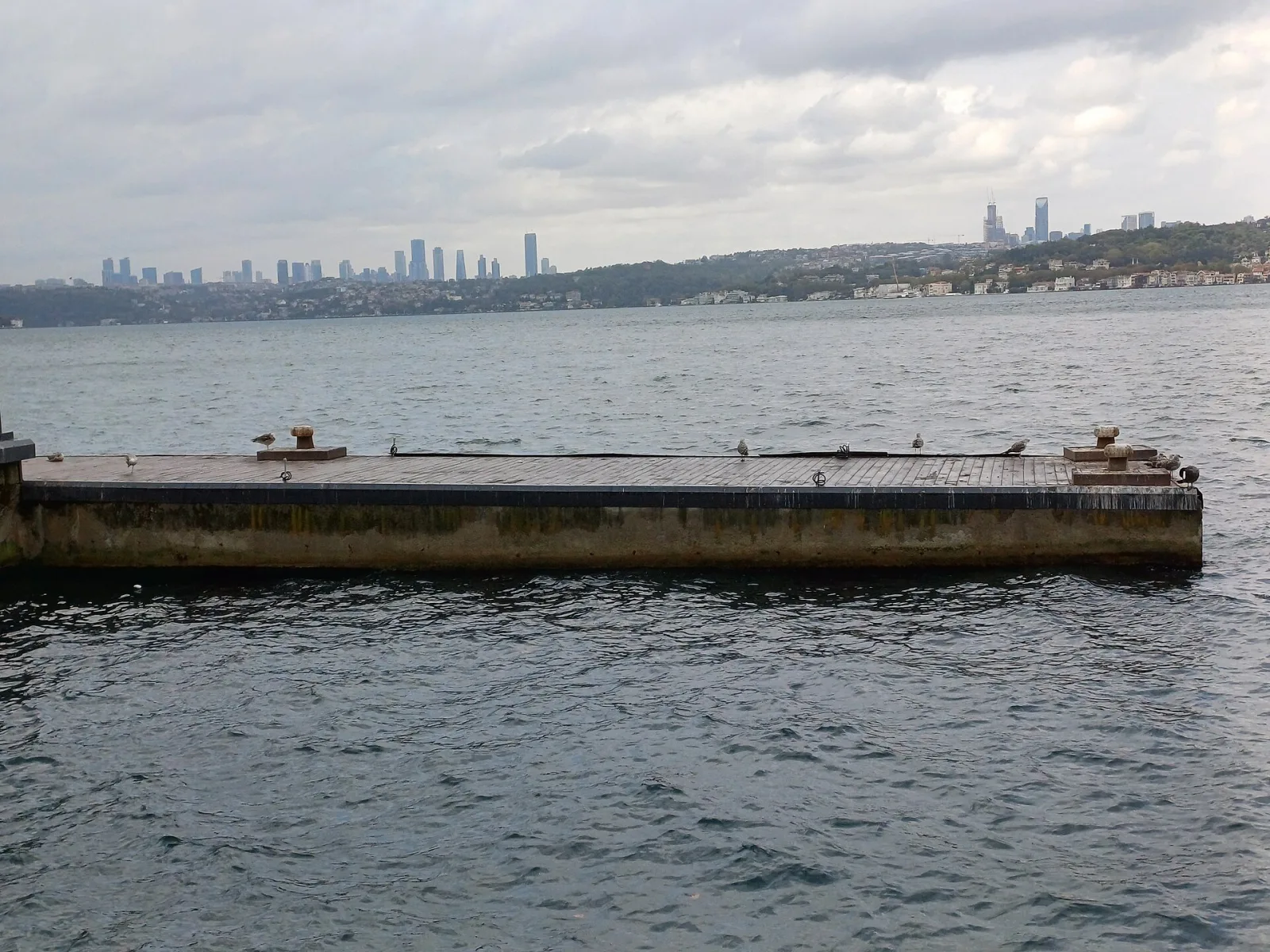 Beykoz İskelesi, Sarıyer, İstanbul — Sahil ve Kıyı