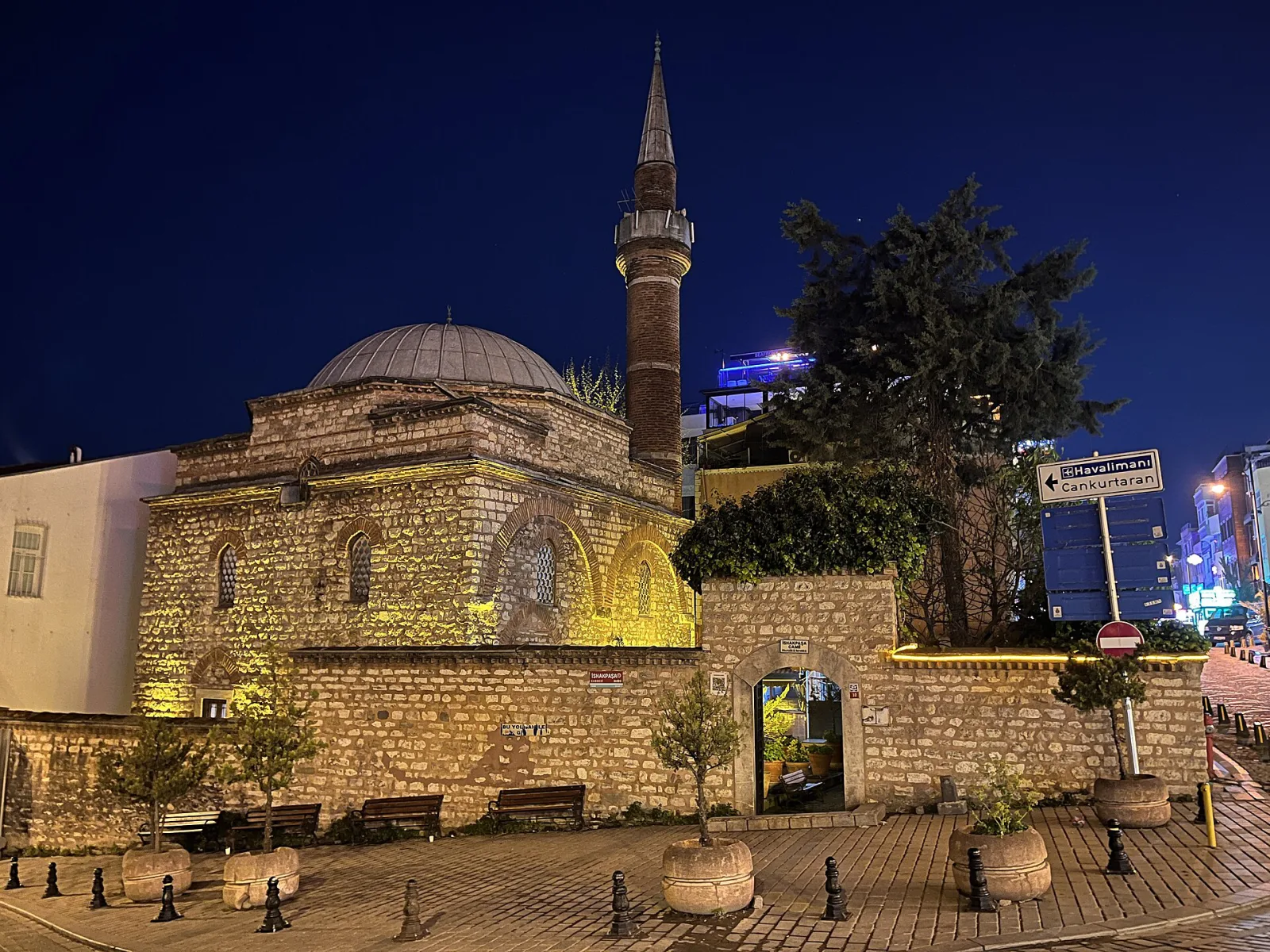 İshak Paşa Camii (İstanbul), Üsküdar, İstanbul — Cami