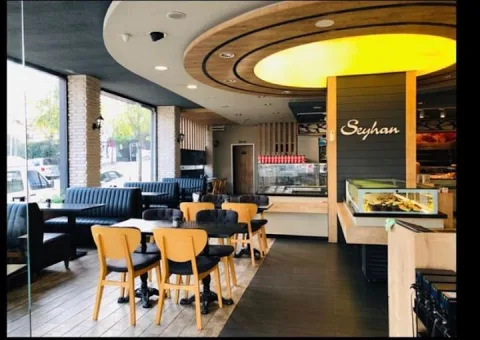 Pastane, Esenyurt, İstanbul — Kafe ve Pastane