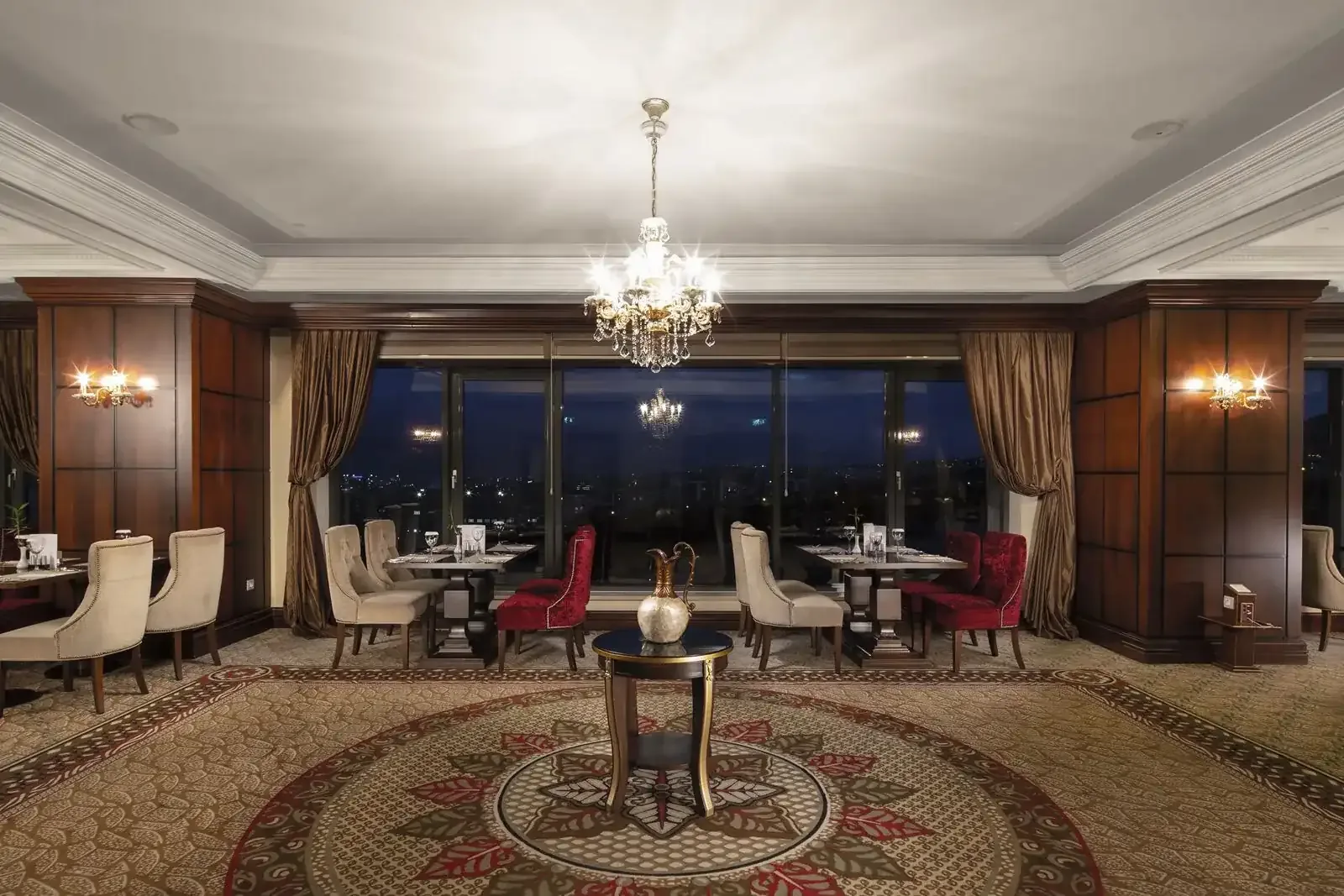 Crown Plaza Istanbul Asia, Pendik, İstanbul — Otel