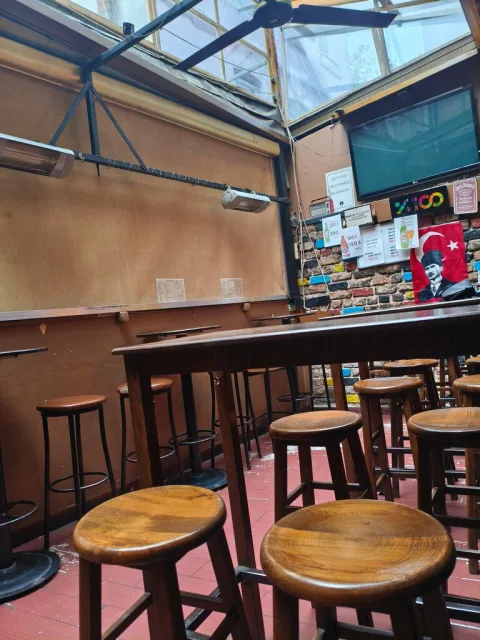 Mekan, Kadıköy