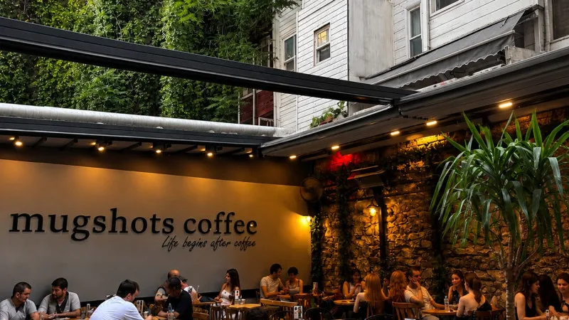 Mugshots Cafe, Beşiktaş, İstanbul — Kafe ve Pastane