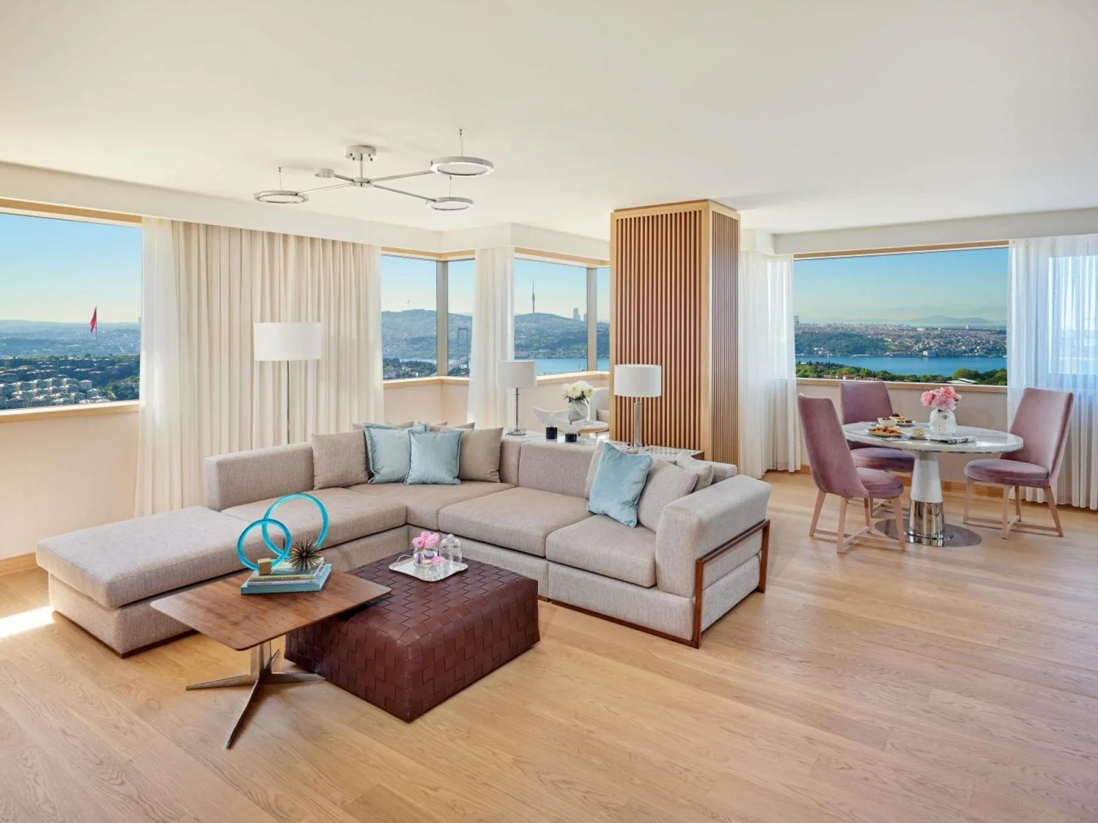 Mövenpick Hotel Istanbul Bosphorus, Beşiktaş, İstanbul — Otel
