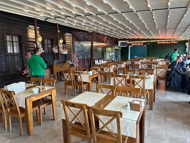 Tarihi Mevlevihane Köftecisi, Zeytinburnu, İstanbul