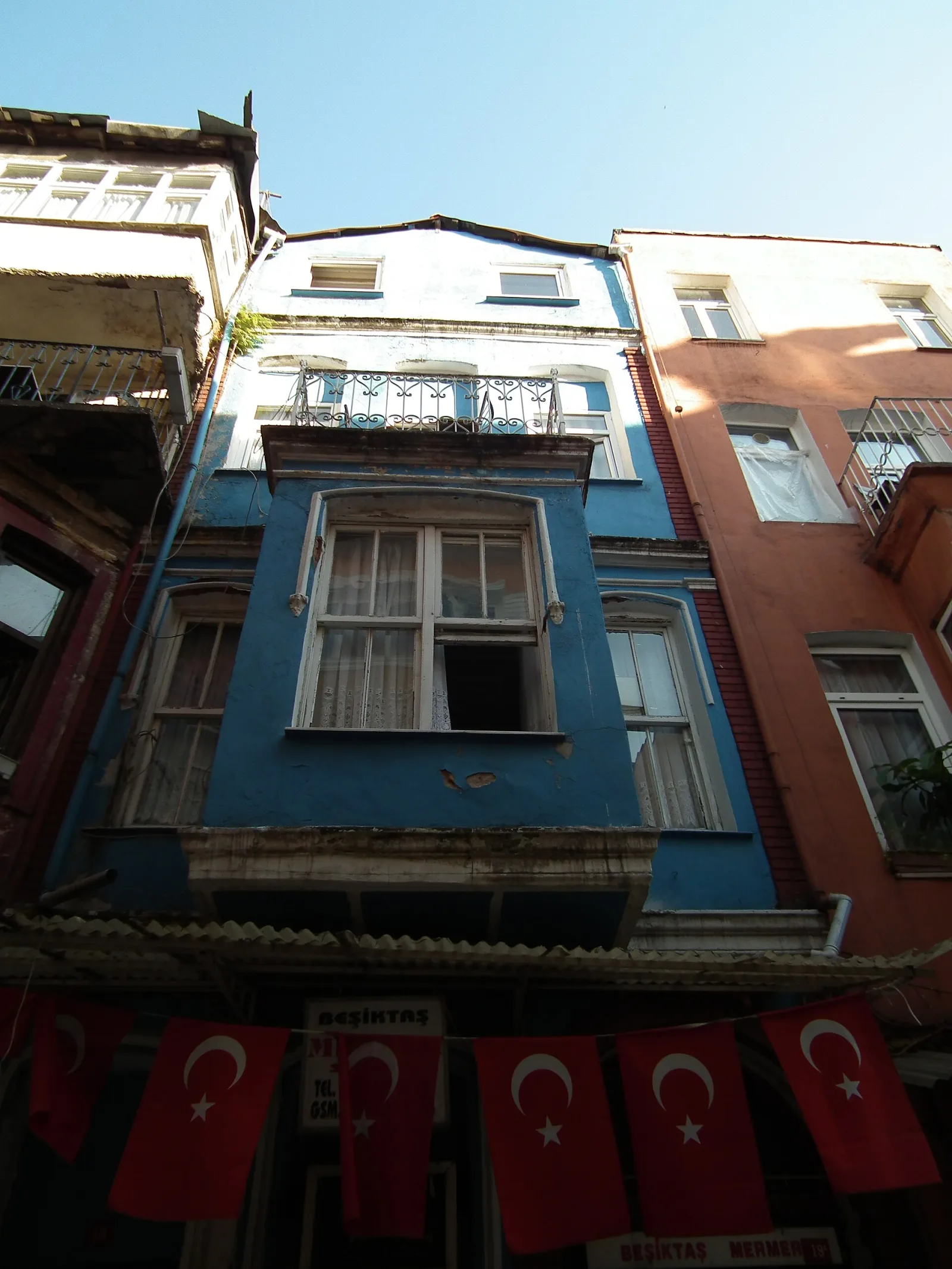 just/, Beşiktaş, İstanbul
