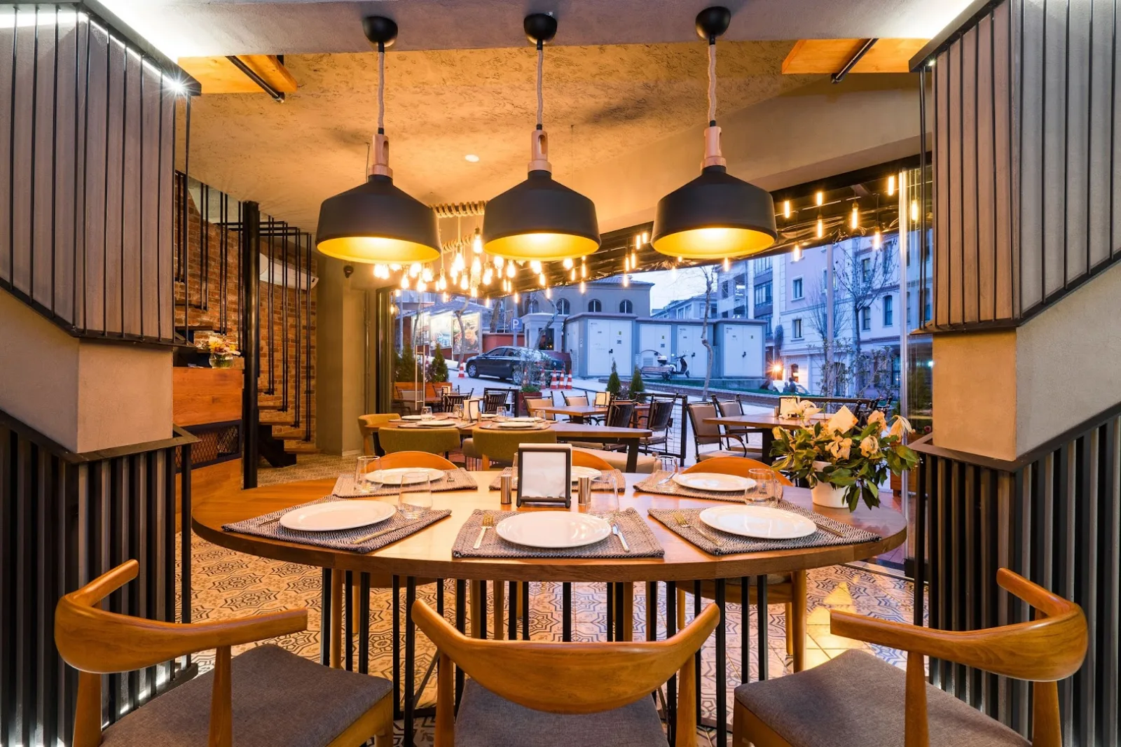 Mivan Restaurant Cafe, Fatih, İstanbul — Kafe ve Pastane