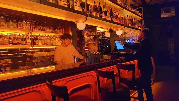 Alman Bira Evi, Şişli, İstanbul — Restoran
