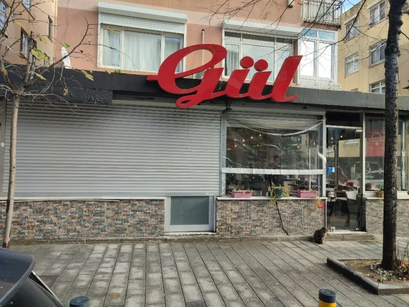 Gül Pastanesi, Şişli, İstanbul — Kafe ve Pastane