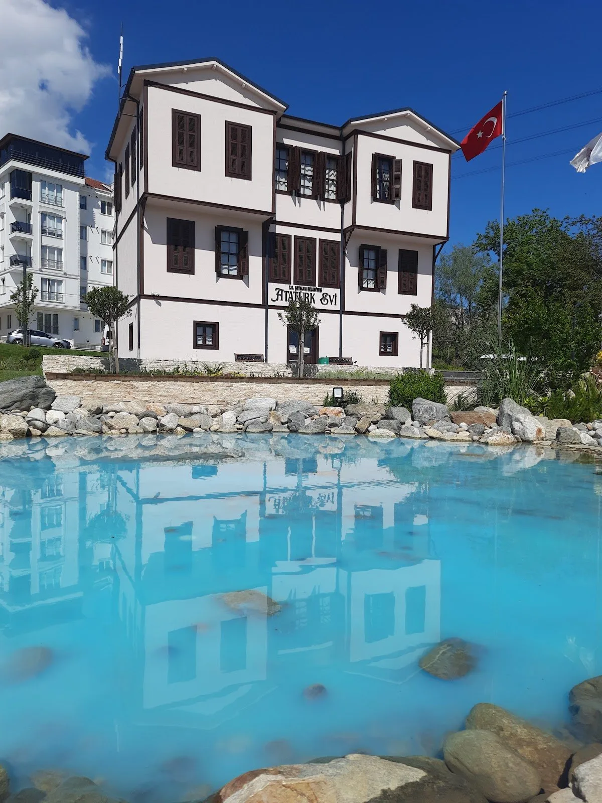 Çatalca Belediyesi Çay Bahçesi, Çatalca, İstanbul — Kafe ve Pastane