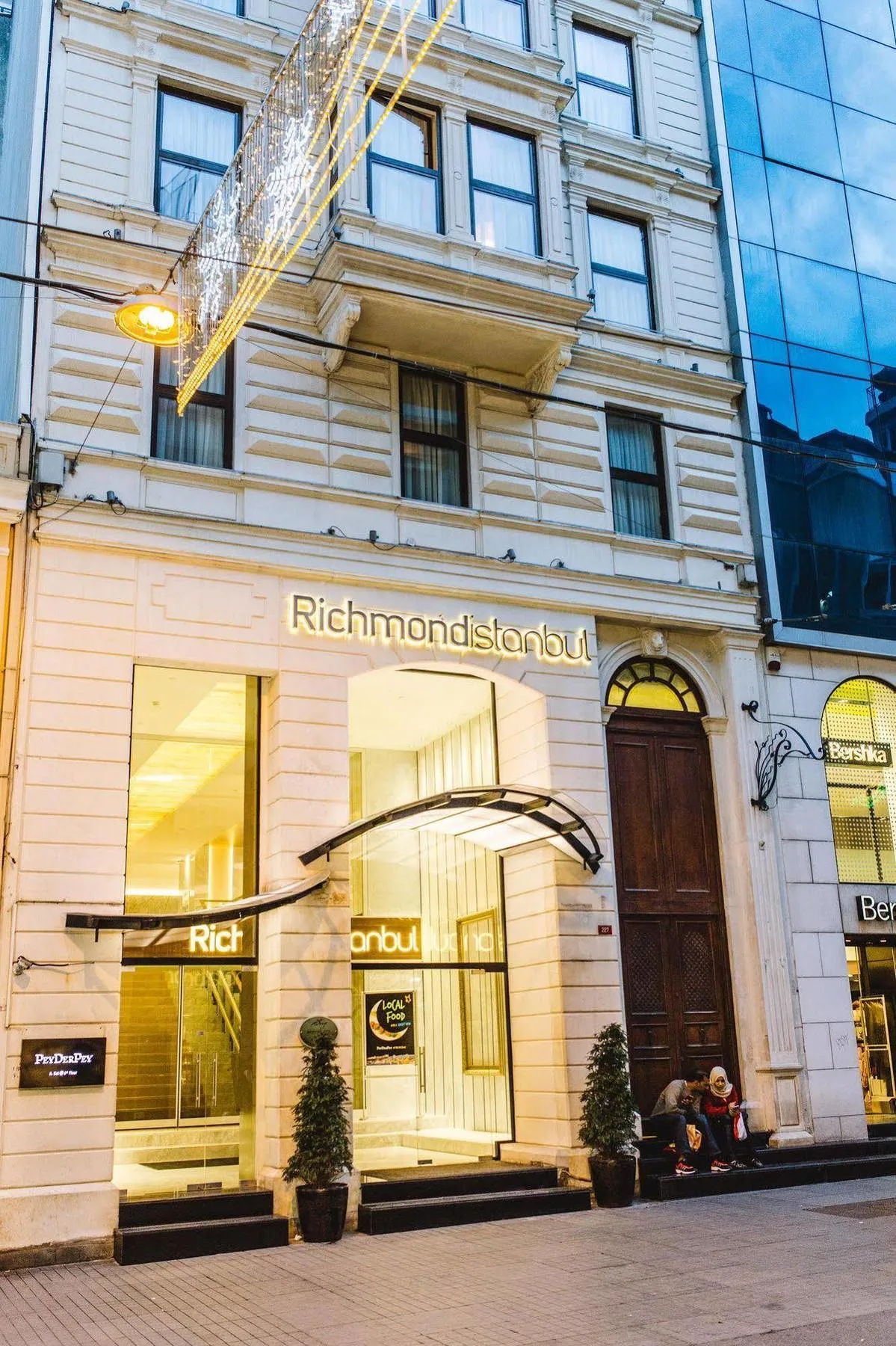 Richmond Hotel, Beyoğlu, İstanbul — Otel